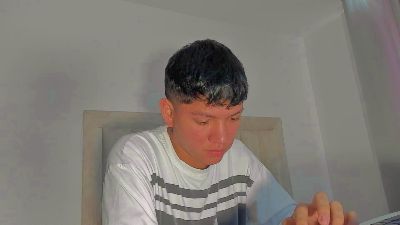 Julianrosse_ live cam on Cam4