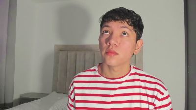 Julianrosse_ live cam on Cam4