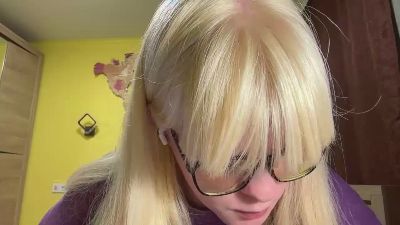 JulieCabotaje live cam on Cam4