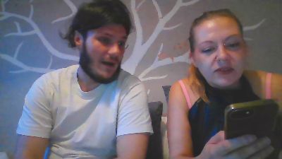 JulieLenny live cam on Cam4