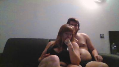 JulieLenny live cam on Cam4