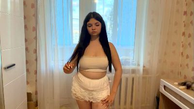 JulienneStaadt live cam on Cam4