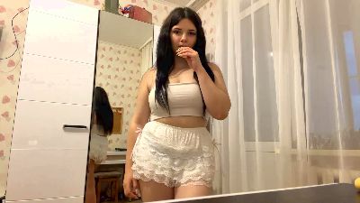 JulienneStaadt live cam on Cam4