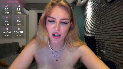 JulietaLane live cam on Cam4