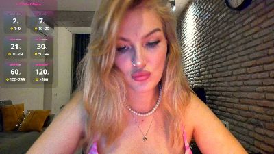 JulietaLane live cam on Cam4