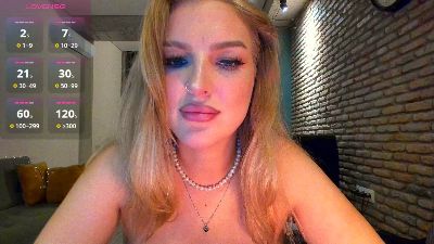 JulietaLane live cam on Cam4