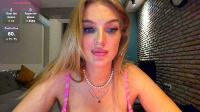 JulietaLane live cam on Cam4