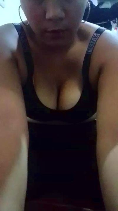 Julieth live cam on Cam4