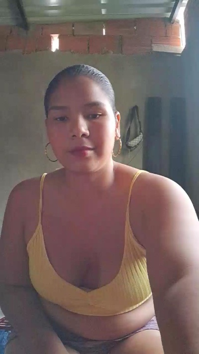 Julieth live cam on Cam4