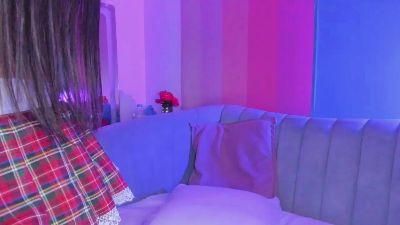 JuliethCruz live cam on Cam4