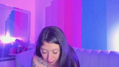 JuliethCruz live cam on Cam4