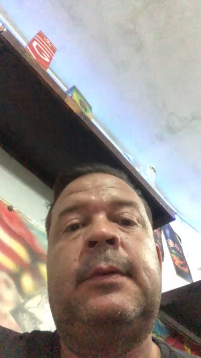 Julio_hot42 live cam on Cam4
