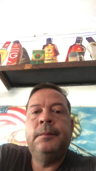 Julio_hot42 live cam on Cam4
