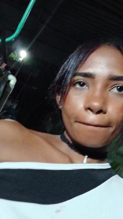 Julisan2 live cam on Cam4