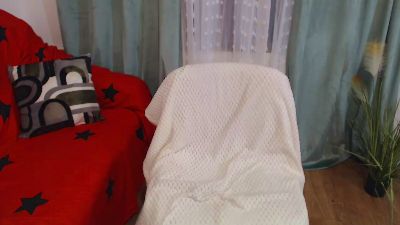 JullieMilf live cam on Cam4