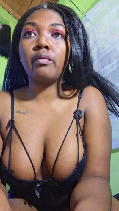 Jully03 live cam on Cam4