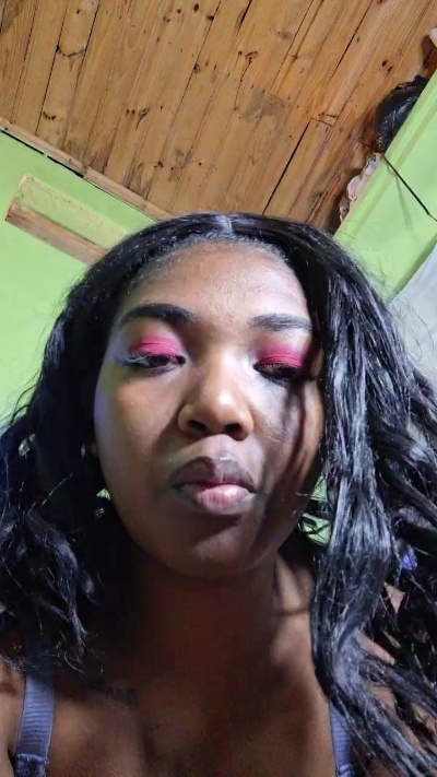 Jully03 live cam on Cam4