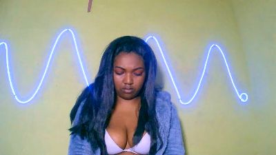 Jully03 live cam on Cam4