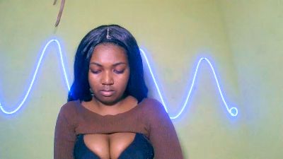 Jully03 live cam on Cam4