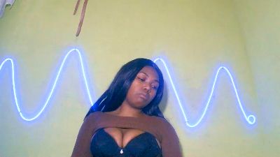 Jully03 live cam on Cam4