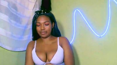 Jully03 live cam on Cam4