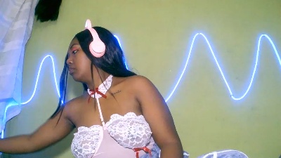 Jully03 live cam on Cam4