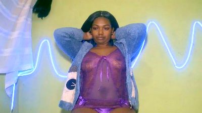 Jully03 live cam on Cam4