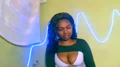 Jully03 live cam on Cam4