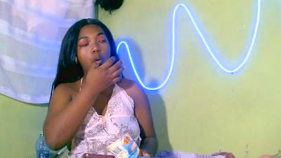 Jully03 live cam on Cam4