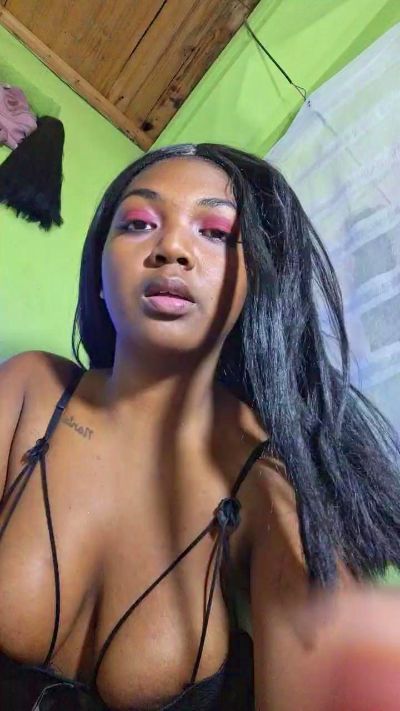 Jully03 live cam on Cam4
