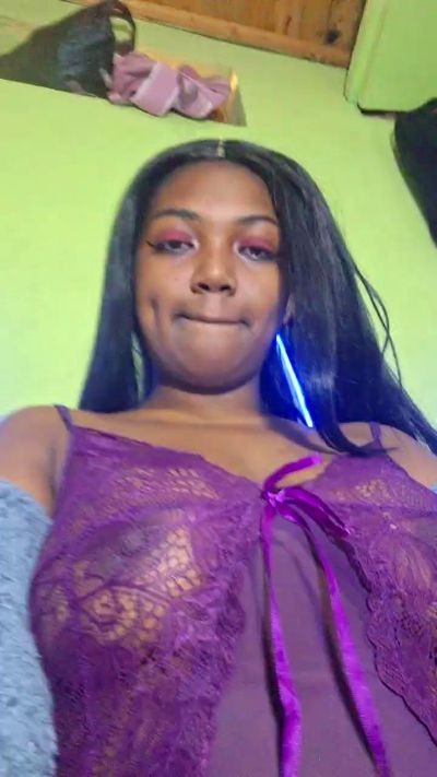 Jully03 live cam on Cam4