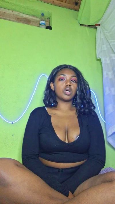 Jully03 live cam on Cam4