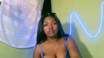 Jully03 live cam on Cam4