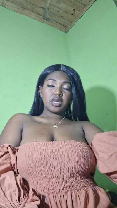 Jully03 live cam on Cam4