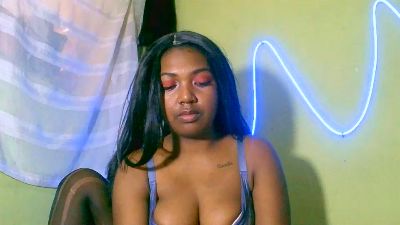 Jully03 live cam on Cam4