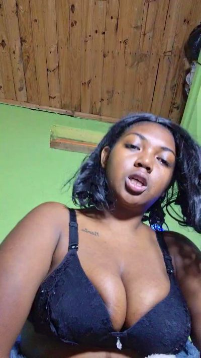 Jully03 live cam on Cam4