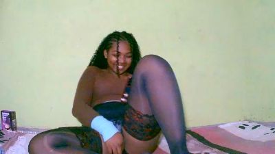 Jully03 live cam on Cam4