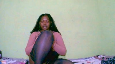 Jully03 live cam on Cam4