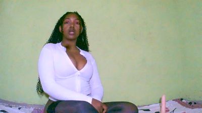 Jully03 live cam on Cam4