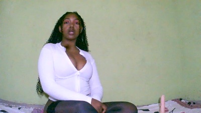 Jully03 live cam on Cam4