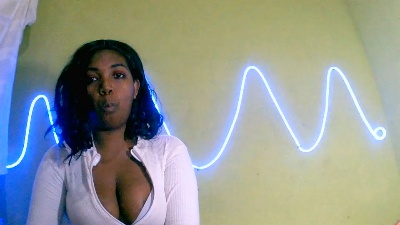 Jully03 live cam on Cam4