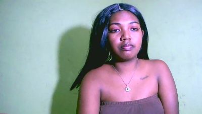 Jully03 live cam on Cam4