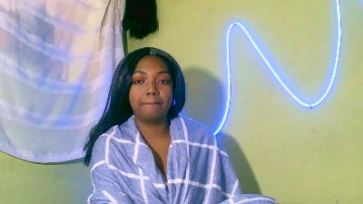 Jully03 live cam on Cam4