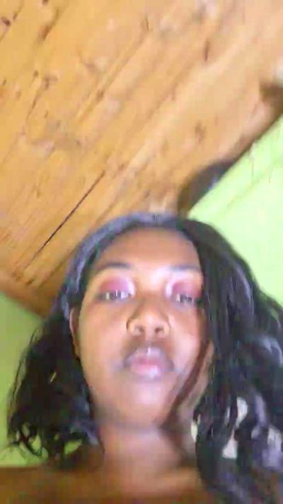 Jully03 live cam on Cam4