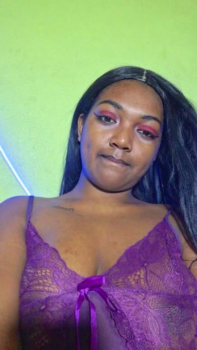 Jully03 live cam on Cam4