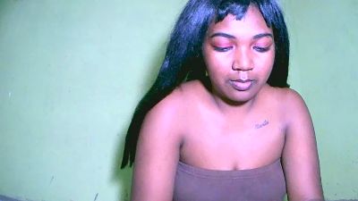 Jully03 live cam on Cam4