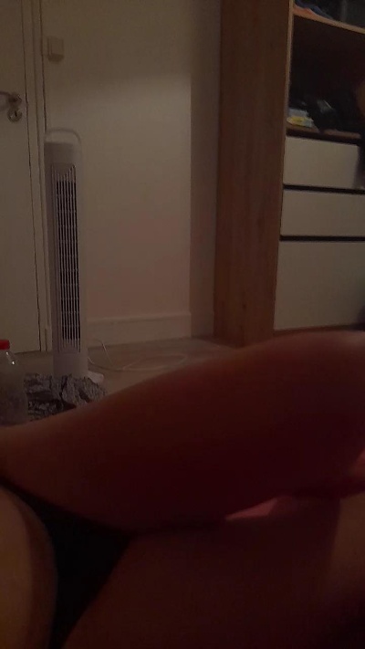 Julyenzo live cam on Cam4