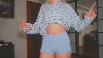 JuneVevea live cam on Cam4