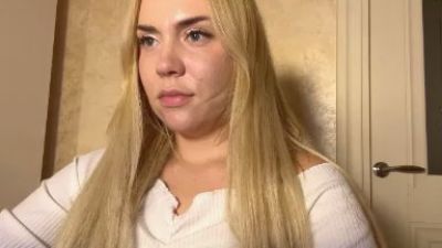 JunieKaton live cam on Cam4