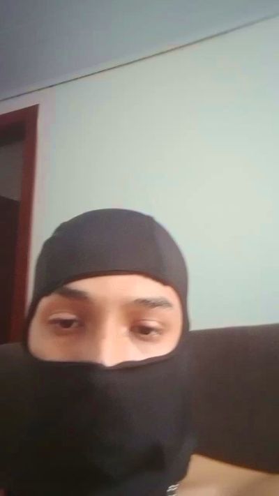 Junior21cm live cam on Cam4